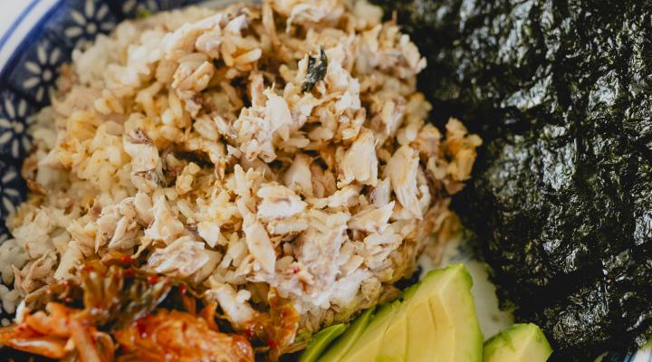 mackerel rice in a bowl with seaweed and avocado